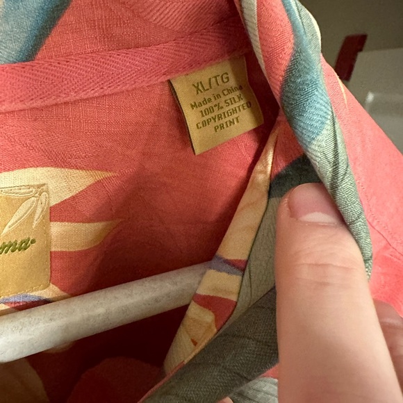 Mens XL Tommy Bahama relaxed fit shirt - Picture 2 of 3